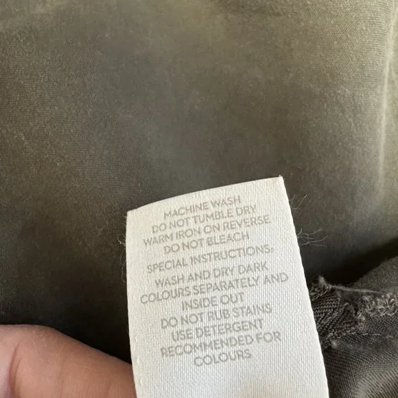 Boden Shirt 12 Curved Seam Tunic Olive Green Mineral Wash Bell Sleeves Boho - Picture 11 of 12